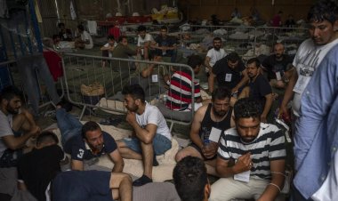 Göçmen teknesindeki facia: Kayıplarını arayanlar, DNA örneği verecek