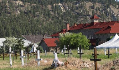 Kanada'da yine bir yatılı kilise yine kayıtsız çocuk mezarları