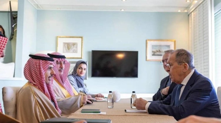 Suudi Arabistan ve Rusya dışişleri bakanları ortak dosyaları görüştü