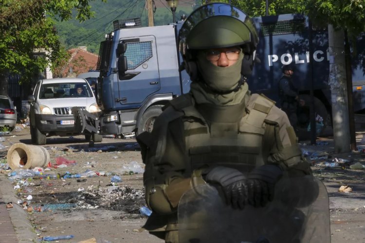 NATO'dan Kosova ve Sırbistan'a 'diyalog' çağrısı