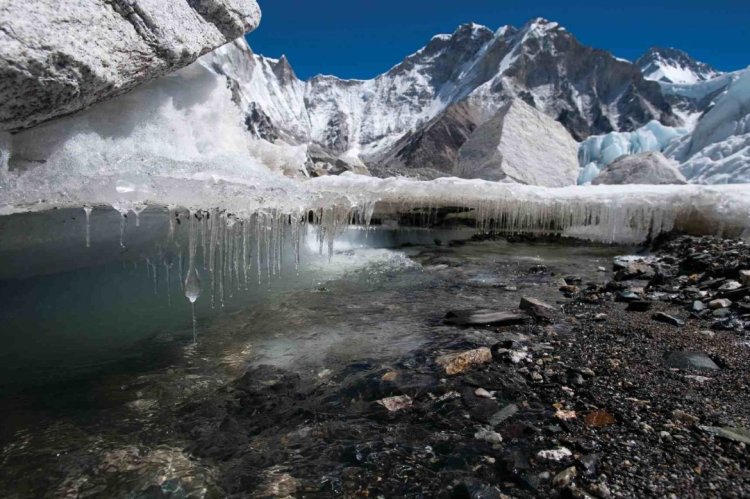 Himalaya buzullarının hızla erimesi 1,9 milyar insanın tatlı suya erişimini etkileyebilir