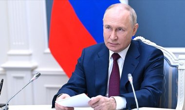 Putin, devlet başkanlığı seçimi için resmen adaylık başvurusunda bulundu