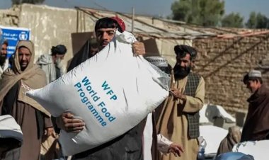 Afganistan İslam Emirliği'nde WFP Çin'den gelen yardımı halka dağıtıyor