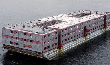 İngiltere'de göçmenler için yüzen hapishane hazırlanıyor