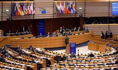 Polonya, Almanya'yı Avrupa Komisyonu'na şikayet etti