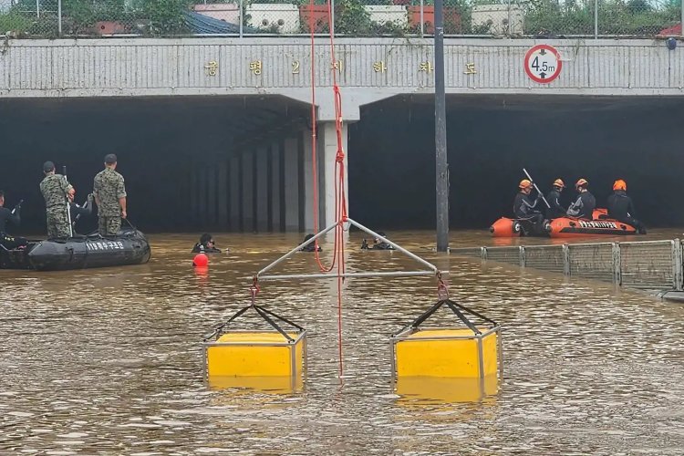 Güney Kore'de su altında kalan tünelde ölenlerin sayısı 37'ye yükseldi