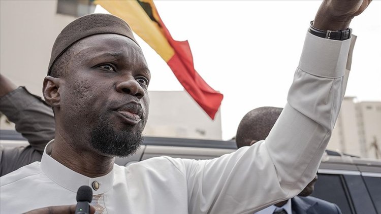 Senegal'de tansiyon yükseliyor: Muhalefet partisi feshedildi, internet kesildi!