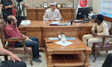 Beninli genç İslamiyet’i seçerek Halit ismini aldı