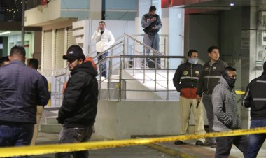 Ekvador'da saldırıya uğrayan devlet başkanı adayı hayatını kaybetti