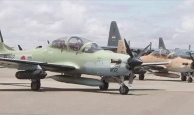 Burkina Faso ve Mali, olası bir askeri müdahaleye karşı Nijer'e savaş uçağı gönderdi