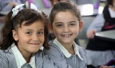 İşgalci çetenin ablukası altındaki Gazze Şeridi’nde 625 bini aşkın öğrenci yeni eğitim ve öğretim yılına başladı