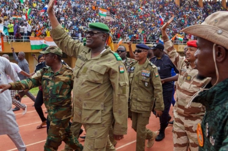 Nijer'deki askeri yönetimin, ECOWAS ile diyaloğu kabul ettiği bildirildi