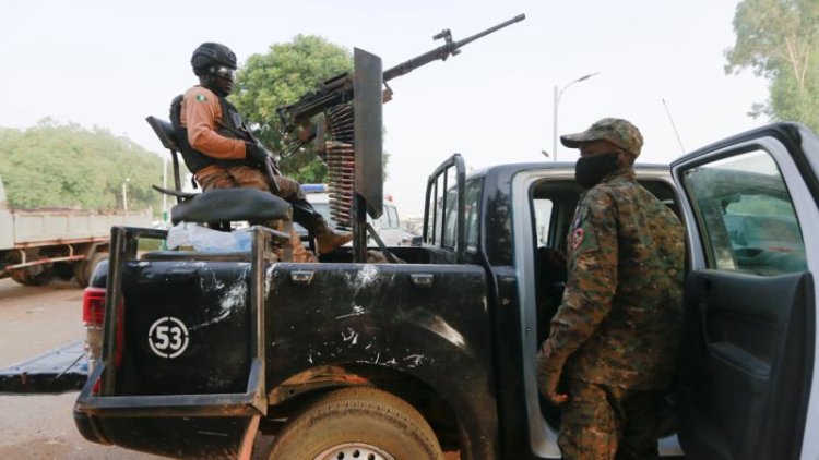 Nijer'de, olası askeri müdahaleye karşı 'Savunma Gönüllüleri' isimli sivil milis güç oluşturuluyor