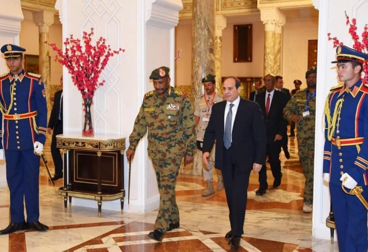 Sudan Ordu Komutanı Burhan, Mısır'da Sisi ile görüştü