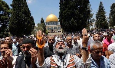 40 bin kişi Cuma namazını Mescidi Aksa'da kıldı