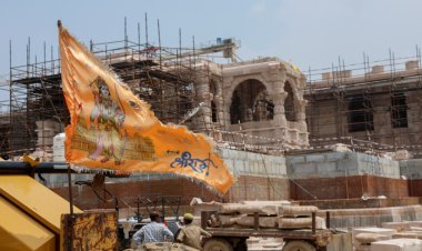 Hindistan'da yıkılan Babri caminin yerine inşa edilen tapınak açılıyor