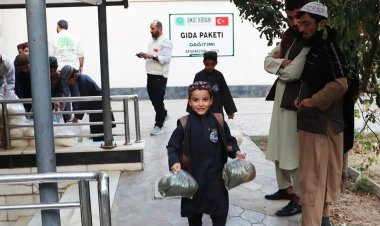 Umut Kervanından Afganistan'daki medreselere gıda yardımı