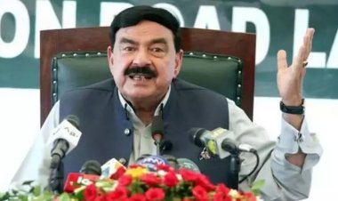 Pakistan'da eski İçişleri Bakanı gözaltına alındı