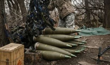 İngiltere, Ukrayna'ya on binlerce top mermisi daha tedarik edecek