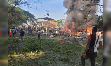 Kolombiya'da polis karakollarına ve askeri üslere eş zamanlı bombalı saldırılar