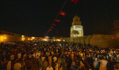 Tunus’ta düzenlenen Mevlit Kandili kutlamalarına binlerce kişi katıldı