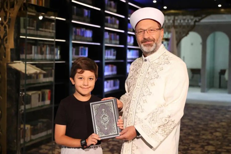 Diyanet, yeni eğitim-öğretim yılında öğrencilere Kur’an-ı Kerim hediye edecek