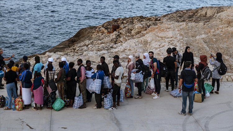Fransa, Lampedusa Adası'ndan göçmen kabul etmeyecek