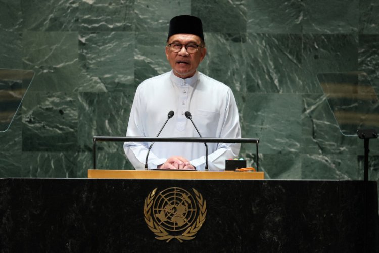 Malezya Başbakanı İbrahim BM Genel Kurulu'nda Kur'an'a yönelik saldırıları kınadı