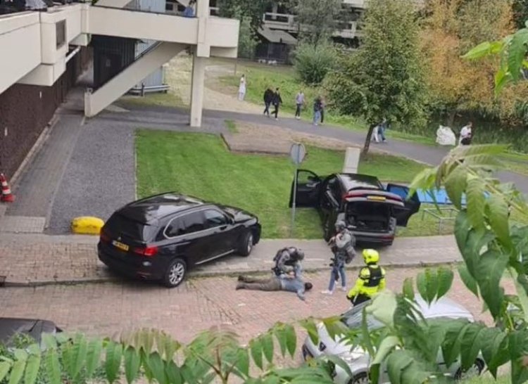 Hollanda'nın Rotterdam kentinde silahlı saldırı: 3 ölü