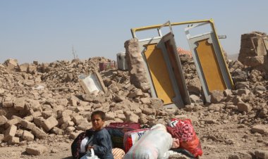 Depremlerle sarsılan Afganistan’a Türkiye’nin yardımları sürüyor