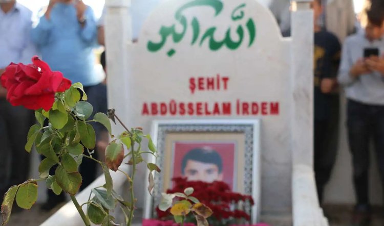Şehid Abdusselam İrdem mezarı başında anılacak