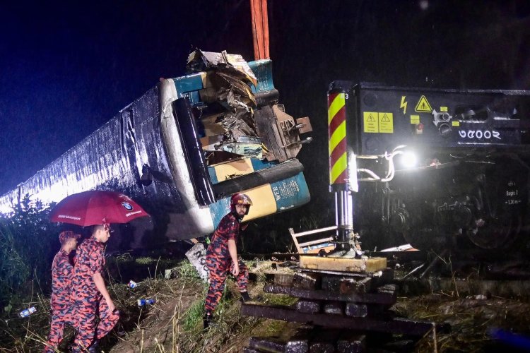 Bangladeş’te tren kazası: 17 ölü, 100’den fazla yaralı