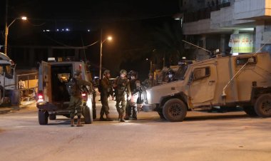 Siyonist işgal rejimi Batı Şeria'da ikisi çocuk 40 Filistinli alıkoydu