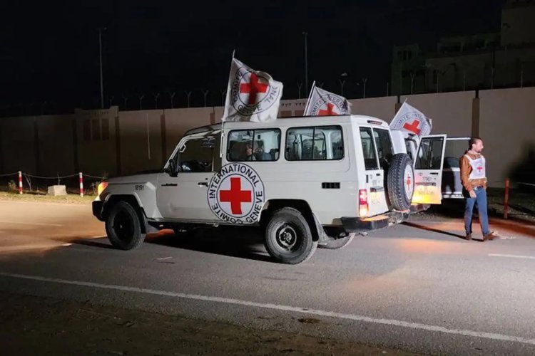 Katar, ara ateşkesin bir gün daha uzatıldığını duyurdu