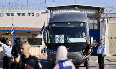 Siyonist rejim basını: Savaş kabinesi, Katar'ın esirlerle ilgili önerisine yeşil ışık yaktı