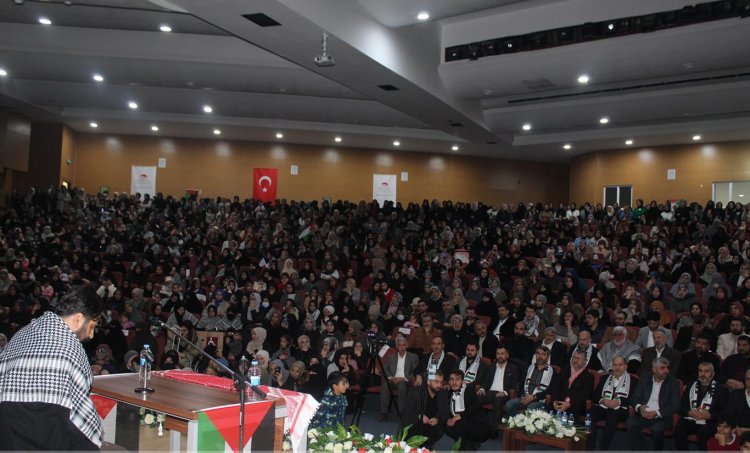 “Örnek Şahsiyetlerle Kudüs Davamız” konferansı düzenlendi