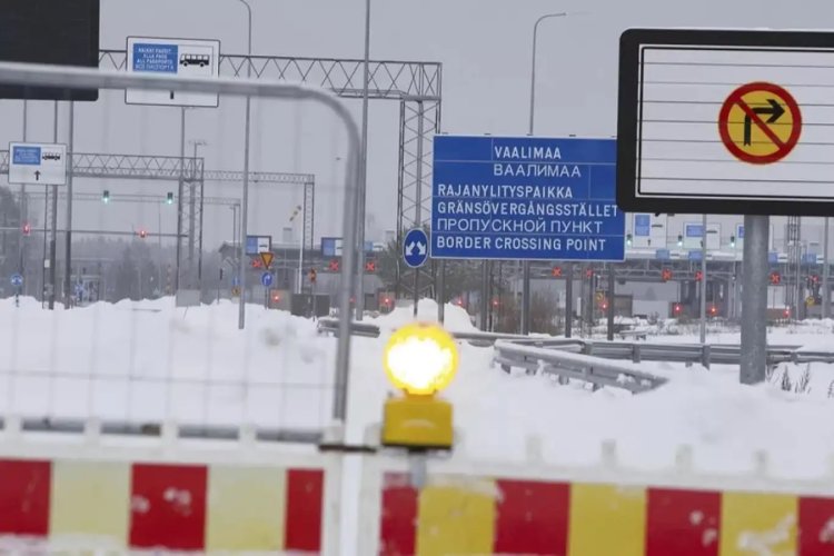 Finlandiya geçici olarak açtığı Rusya ile olan sınır kapılarını yeniden kapattı