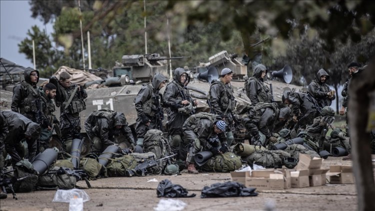 Fransa hükümetine, "İşgalci İsrail ordusundaki 4 bin 185 Fransız askerin savaş suçlarını" incelemesi talebi