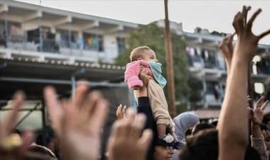 Haaretz: İsrailli yarbayın "Hamas'ın bebekleri öldürdüğü" iddiasını yerleşim yeri sakinleri yalanladı