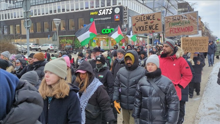 İsveç'te İşgalci İsrail'in Gazze'ye saldırıları protesto edildi