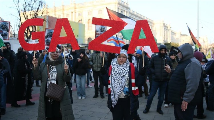 Viyana'da İşgalci İsrail'in Gazze'ye yönelik saldırıları bir kez daha protesto edildi