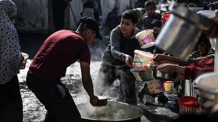 Gazze'nin kuzeyinde temel ihtiyaçlardan yoksun yüzbinler için kıtlık uyarısı yapıldı