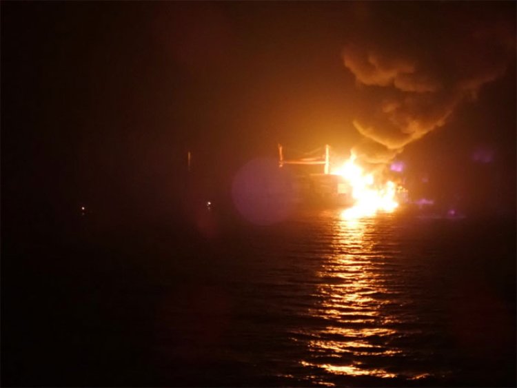 Husiler 'İngiltere'ye ait petrol gemisini' hedef aldı