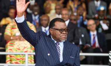 Namibya Cumhurbaşkanı Geingob hayatını kaybetti