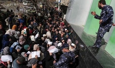 İşgalci İsrail'in çekildiği bölgelerde Hamas geçici polis karakolları kurdu