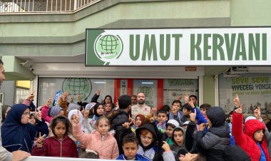 Urfalı çocuklar kumbaralarında biriktirdikleri paraları Gazze için bağışladı