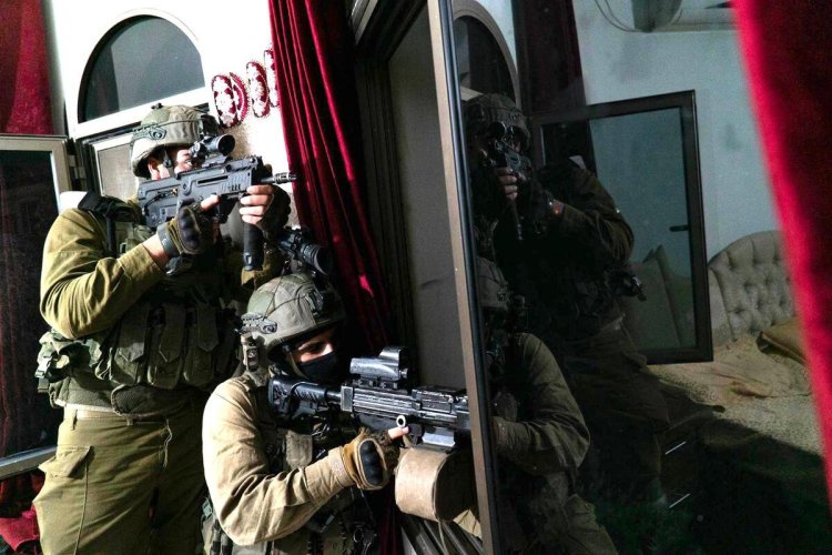 İşgalci İsrail'in askeri savcısı, askerlerin Gazze'deki bazı uygulamalarının, suç niteliği taşıdığını söyledi