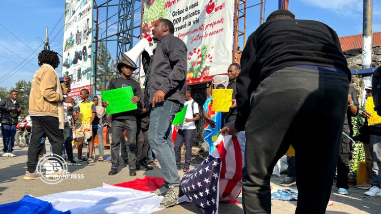 Kongo'da Batı karşıtı gösteri: ABD, Fransa ve AB bayrakları yakıldı