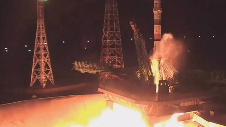 İran’ın yeni araştırma ve gözlem uydusu uzaya fırlatıldı