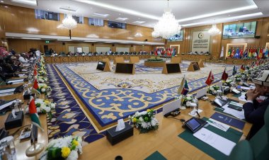 İİT Olağanüstü Dışişleri Bakanları Konseyi'nde uluslararası barış konferansı düzenlenmesi çağrısı